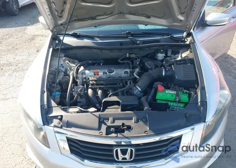 2010 Honda Accord z USA, uszkodzony, nr VIN 1HGCP2E318A151708